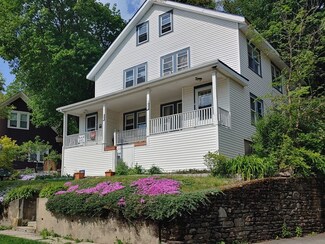 24 Beaconsfield Rd, Worcester, MA 01602