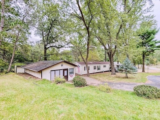 2054 Leona St, Friendship, WI 53934