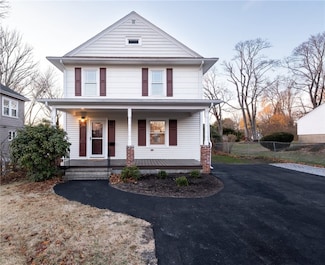 32 Hazard St, Coventry, RI 02816