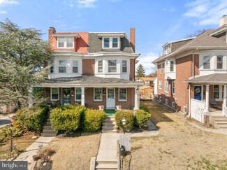 1421 Pine St, Norristown, PA 19401