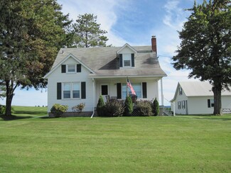 424 Laporte Ave, Eagles Mere, PA 17731