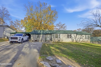 106 Rosedale St, Cassville, MO 65625