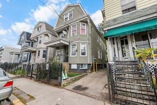 650 Grove St, Irvington, NJ 07111