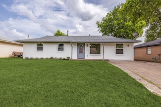 910 Darlene Ln, Arlington, TX 76010