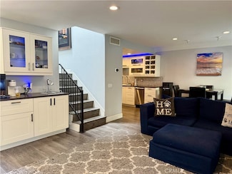 5291 Colodny Dr Unit 5, Agoura Hills, CA 91301