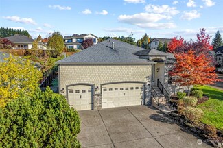 687 E 17th Cir, La Center, WA 98629