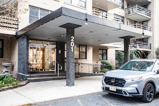 201 St Pauls Ave Unit 4W, Jc, Journal Square, NJ 07306