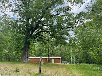 1110 Alger Grade, Barton City, MI 48705