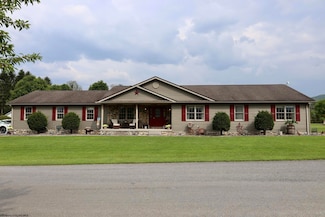 16 Greentree Ln, Elkins, WV 26241