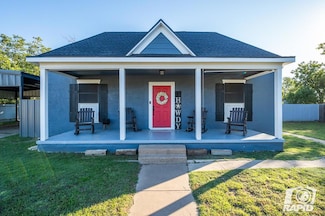 304 N 11th St, Ballinger, TX 76821