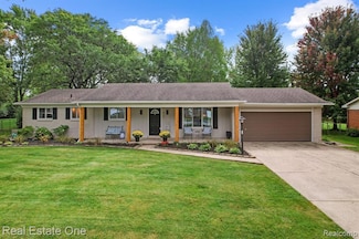 417 Carter Dr, Troy, MI 48098