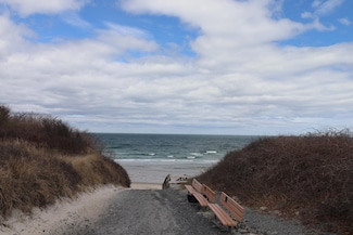 73 Pilgrim Rd, Dennis, MA 2638