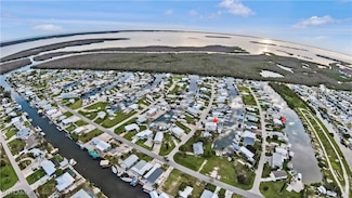 3828 Coconut Dr, Saint James City, FL 33956
