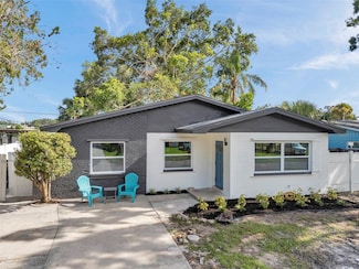 6738 Criswell Ave N, Saint Petersburg, FL 33709