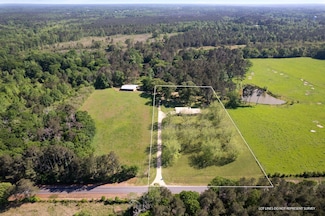 242 Siloam Rd, Magee, MS 39111