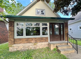 2119 S Garfield Dr, Indianapolis, IN 46203