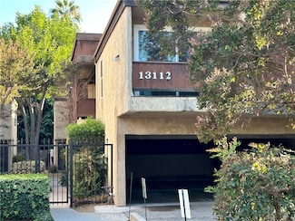 13112 Moorpark St Unit 2, Sherman Oaks, CA 91423