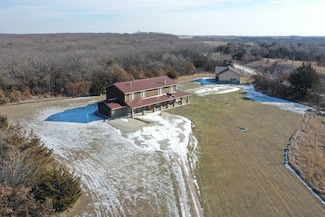 2256 325th, Mount Ayr, IA 50854