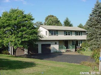 869 Gwen Ln, Cortland, NY 13045