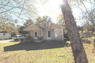 1112 Mobley St, Columbia, MS 39429