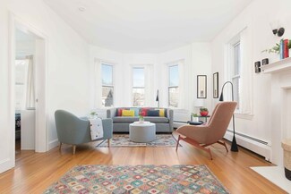 18 Centre St Unit 301, Cambridge, MA 02139