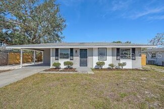 2807 52nd Avenue Terrace W, Bradenton, FL 34207