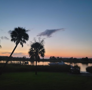 4960 Lambs Rd, North Charleston, SC 29418