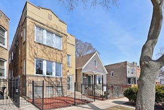 3248 W Huron St, Chicago, IL 60624