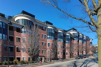 40 College St Unit 410, Burlington, VT 05401