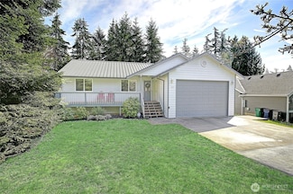 1637 Poplar Ln, Camano Island, WA 98282