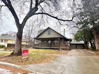 205 W 17th St, Hays, KS 67601