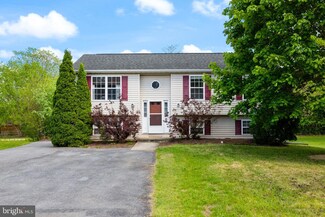 112 Arbutus Ln, Martinsburg, WV 25405