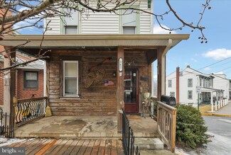 262 N 3rd St, Hamburg, PA 19526