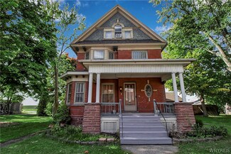 128 56th St, Niagara Falls, NY 14304