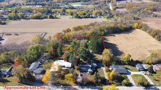 905 N Carter St, Genoa City, WI 53128