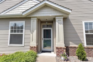 17870 38th Ave N, Plymouth, MN 55446