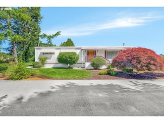 15130 S Maplelane Rd Unit 14, Oregon City, OR 97045