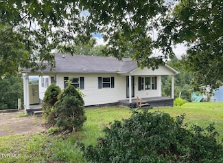 596 Big Smith Rd, Clintwood, VA 24228