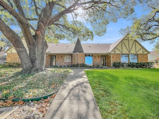 7608 Meadow Oaks Dr, Dallas, TX 75230