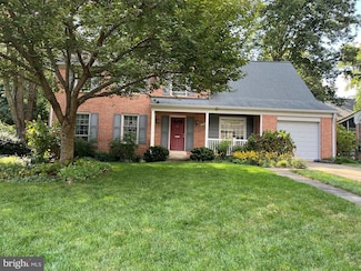 11304 Farmland Dr, Rockville, MD 20852