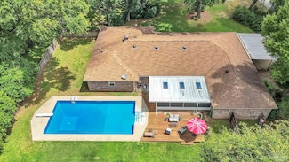 465 Man o War Cir, Cantonment, FL 32533