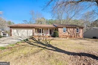 55 Helen Ln, Stockbridge, GA 30281