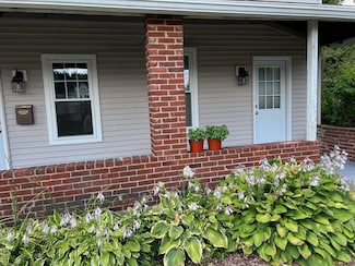 5 Tibbetts St Unit R, Natick, MA 01760