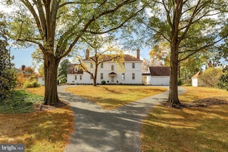 4509 Carlby Ln, Alexandria, VA 22309