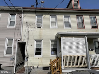 320 1/2 N 11th St, Lebanon, PA 17046