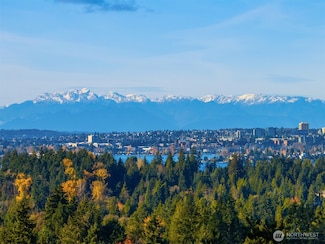 2627 96th Ave NE, Clyde Hill, WA 98004