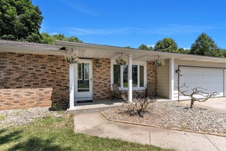 22473 Briarhill Dr, Goshen, IN 46528
