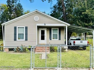 621 E Blanchard St, Opelousas, LA 70570