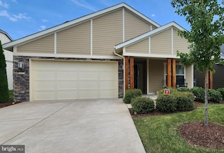 117 Gadwell Ln, Lake Frederick, VA 22630