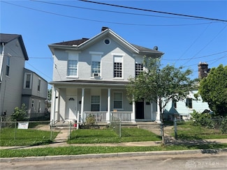 211 W 70th St, Cincinnati, OH 45216